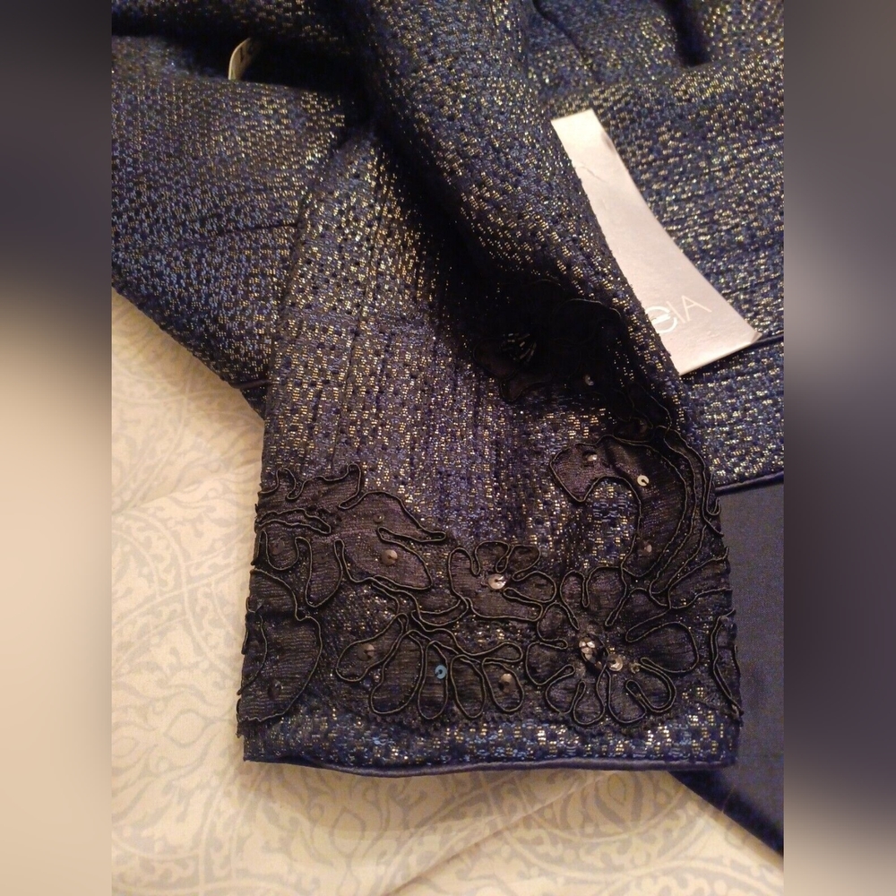 Theia Shimmer Evening Coat - Picture 5 of 6